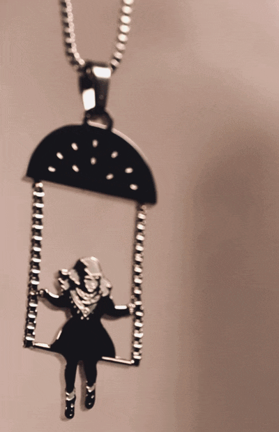 Amina in the Air Necklace - Silver