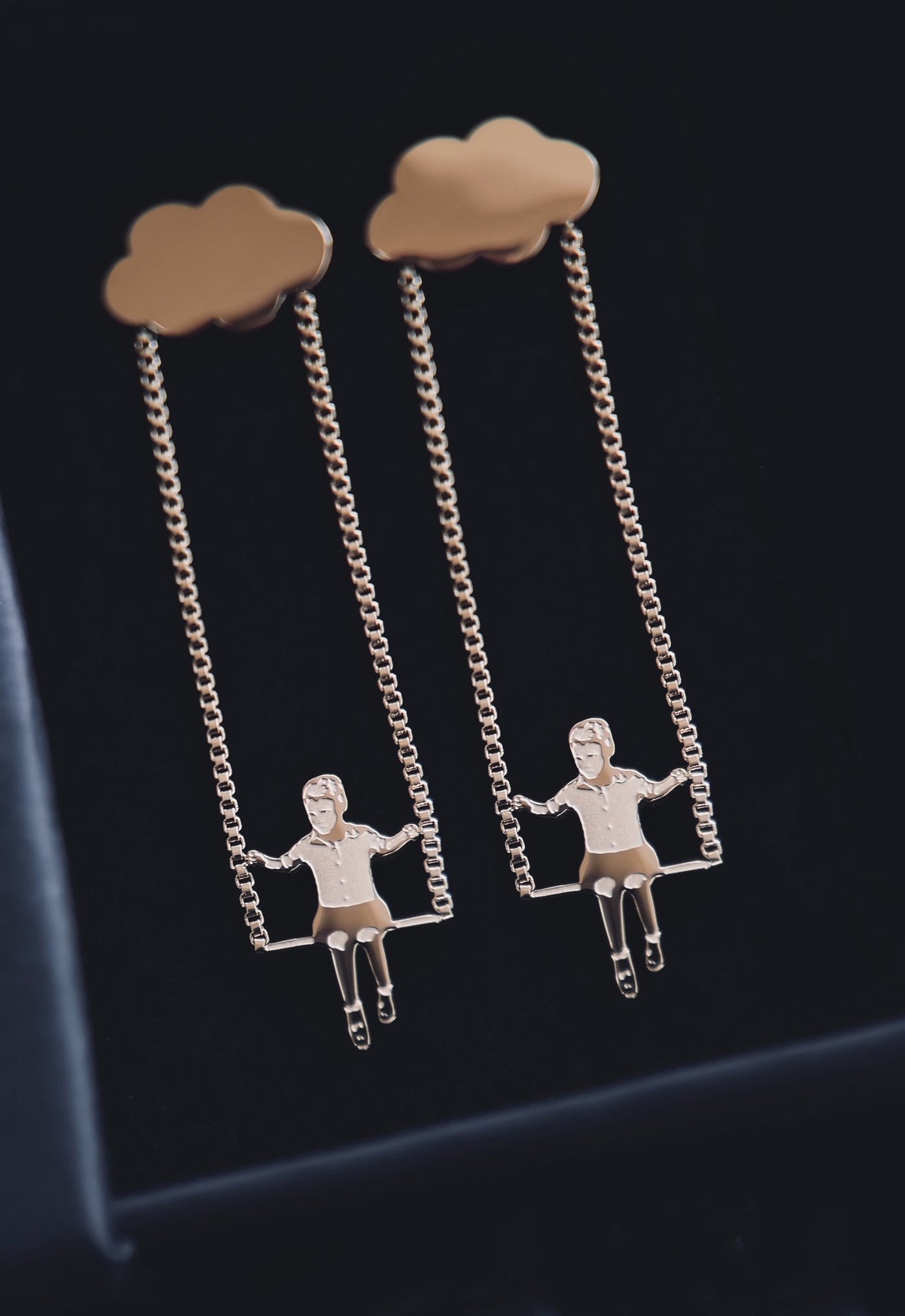 Archie in the Clouds Earrings - Gold