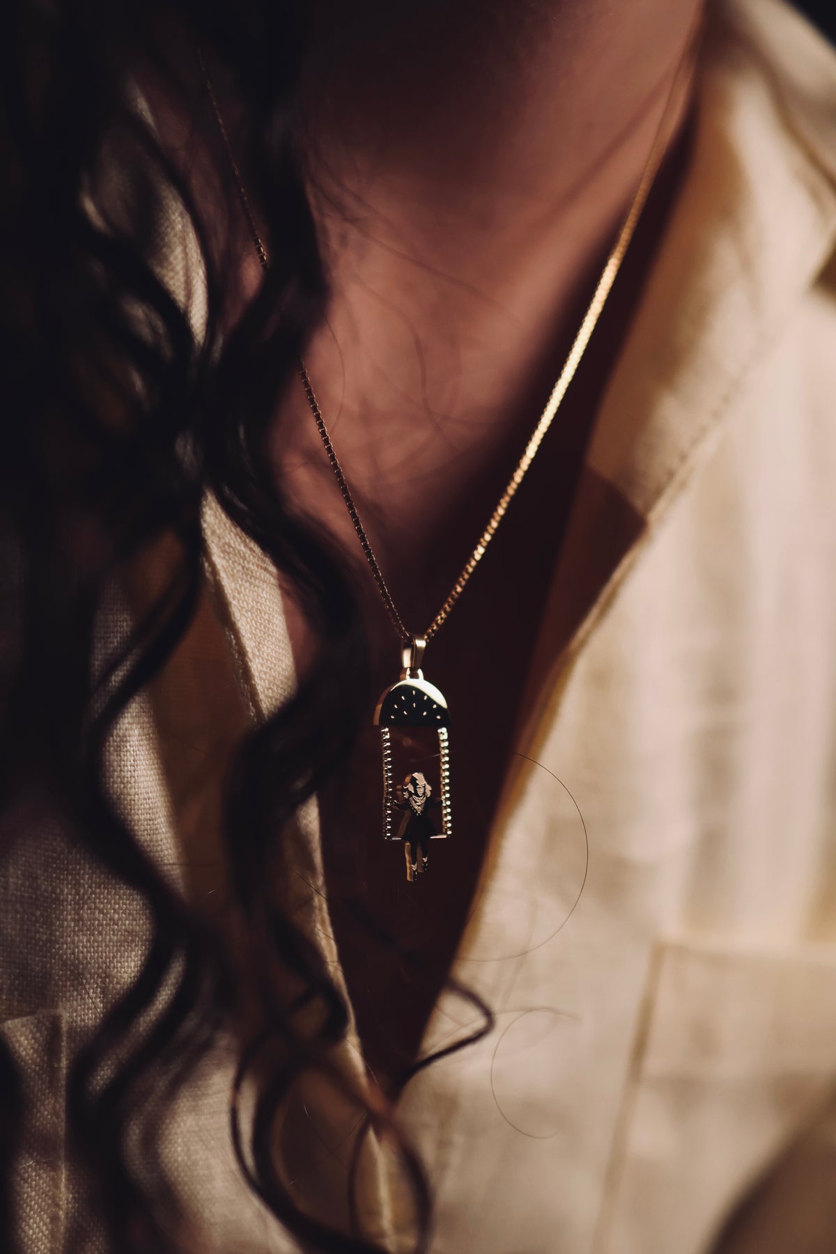 Amina in the Air Necklace - Gold
